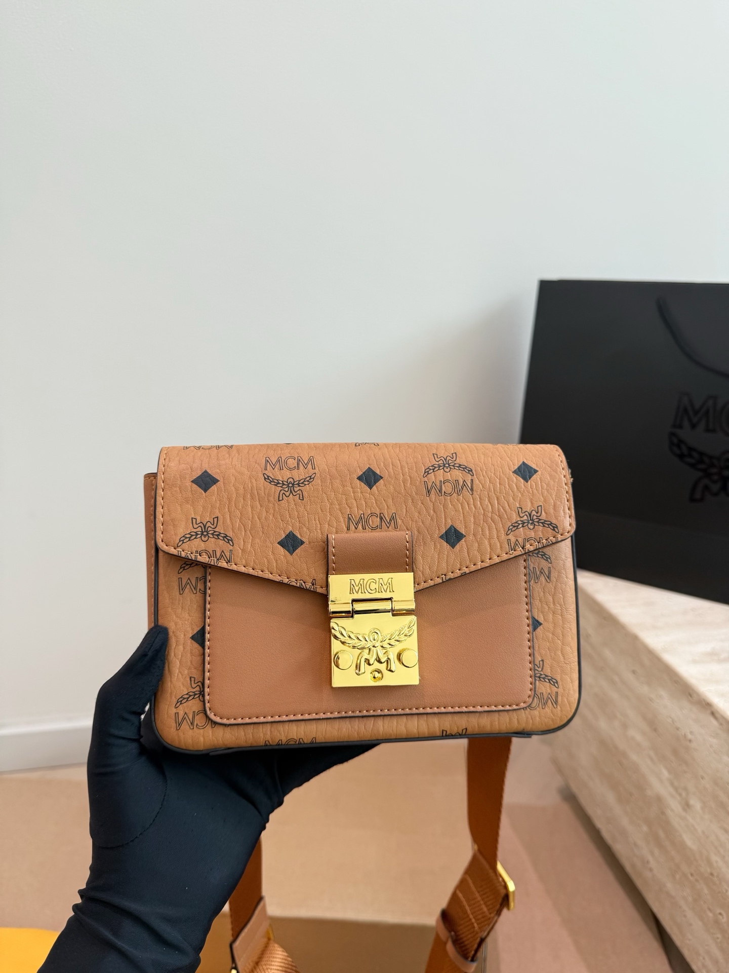 P150 caja de regalo MCM | Millie Laurel cerradura correo, hoy recomiendo el nuevo bolso de correo, lo que más me gusta …