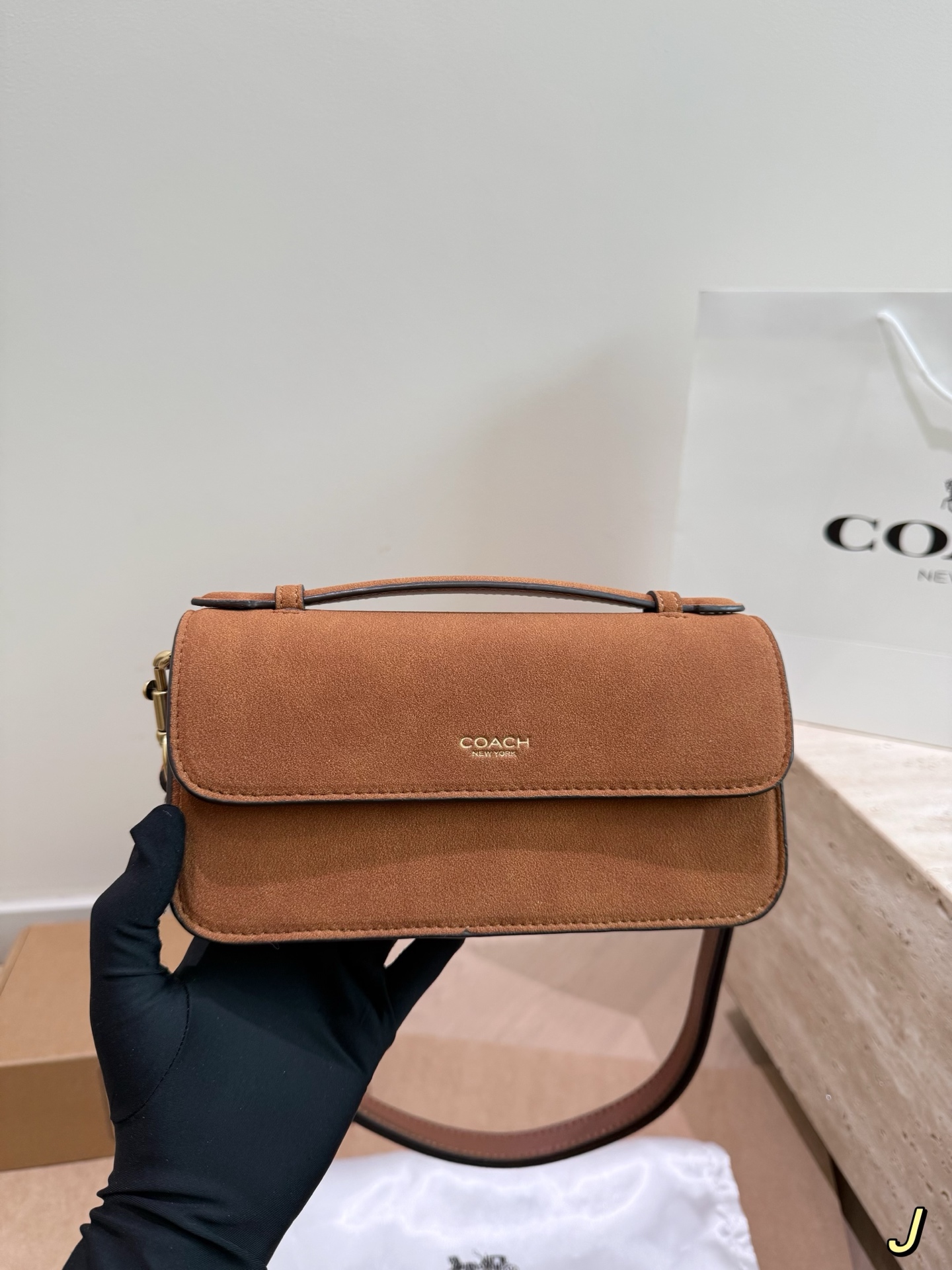 _dla9sqnffF6zplNwkE43A6gU96_ERyUpNR72mPA