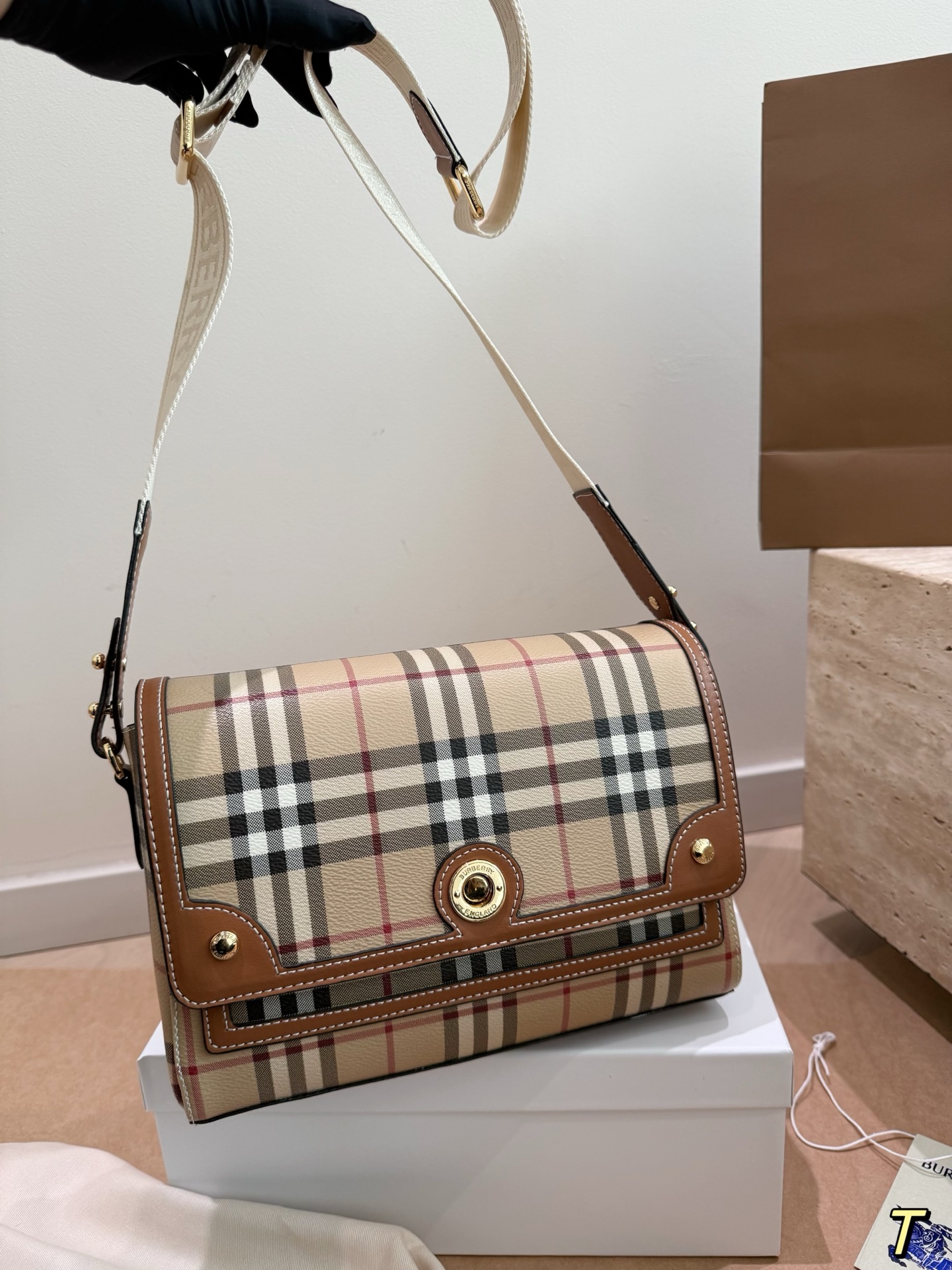 _dcY9sXVfC86BZi5xWI2OE1NT2BW1AiVezOpIYIg