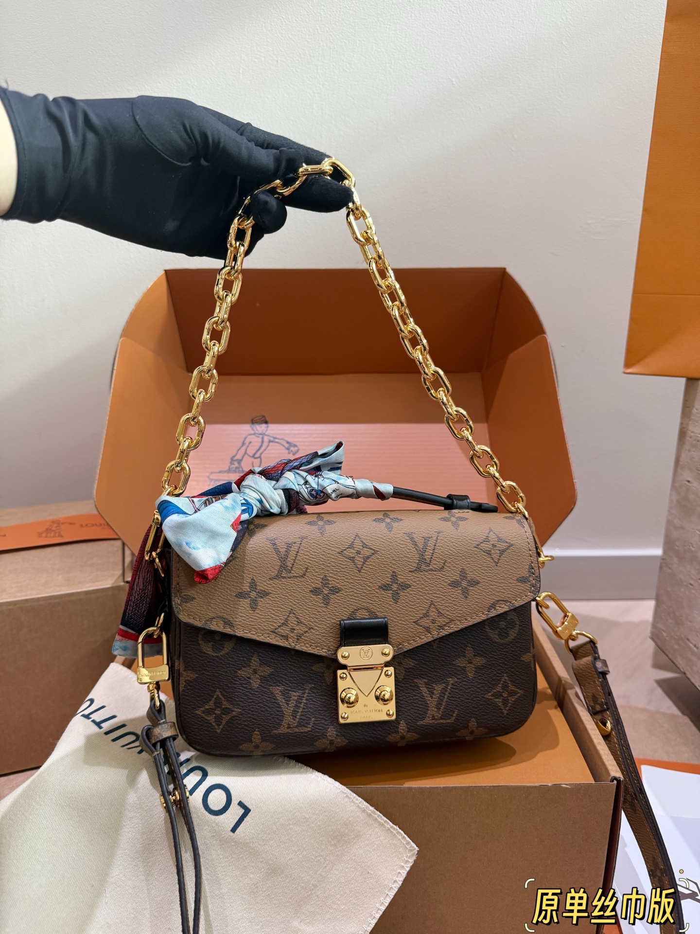 _dhR9smVOIX_r2nIH5FwW2GUZTxIYVa__1kY_YMA