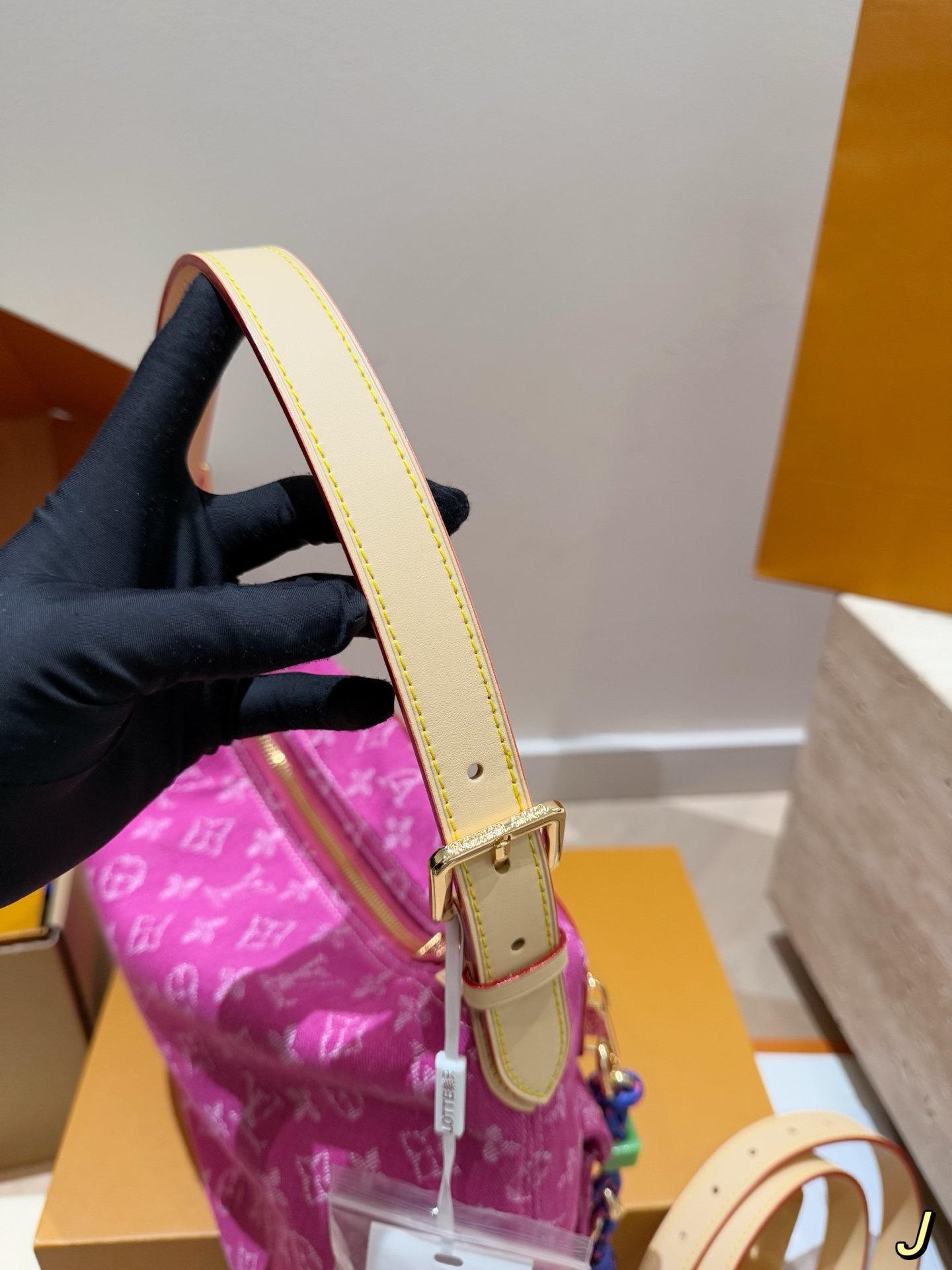 Alternative view of Handbag 11416