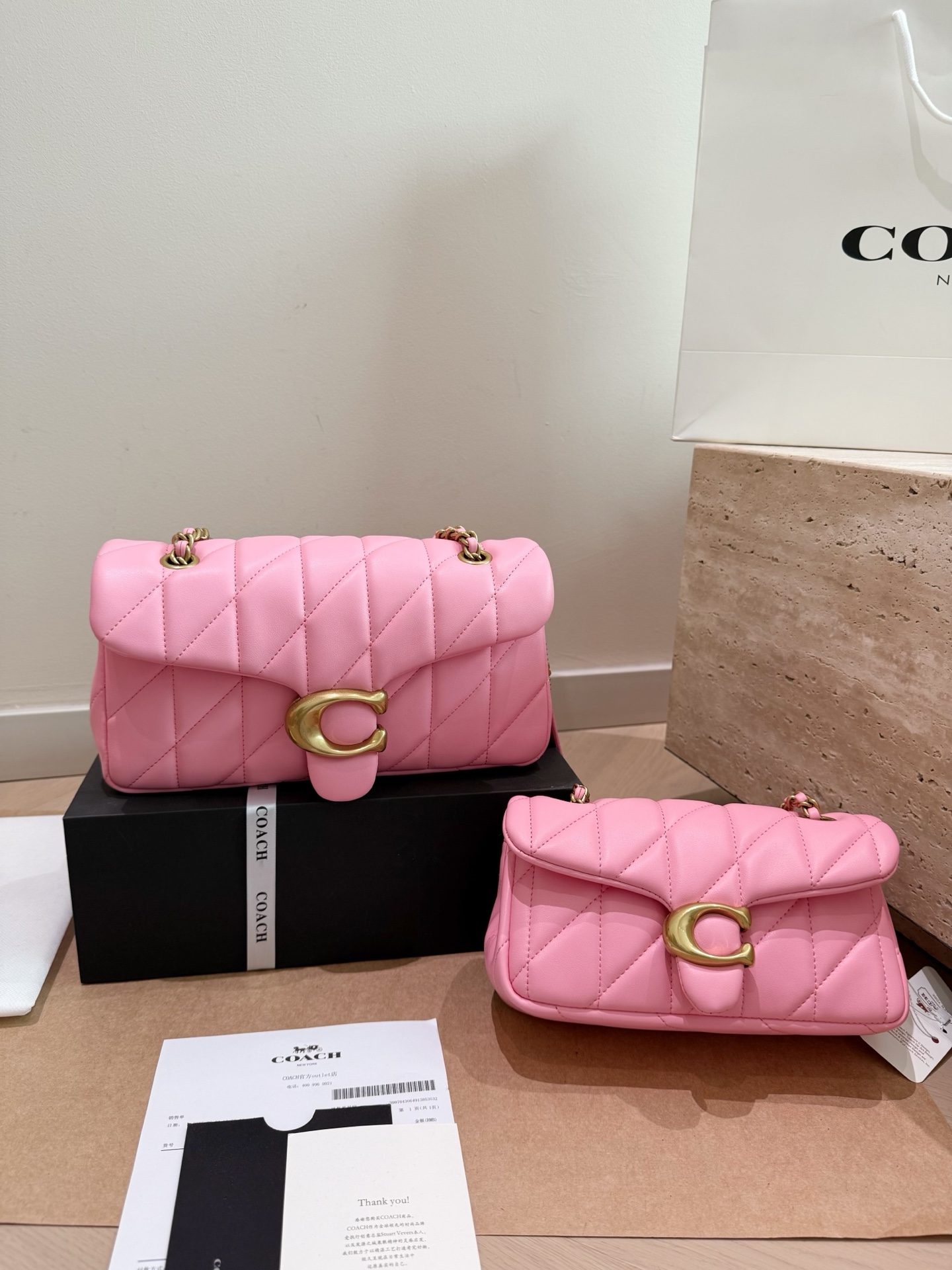 Con caja de regalo, bolso de cadena COACH Tabby, textura acolchada de rombos + logotipo C, elegante y moderno…