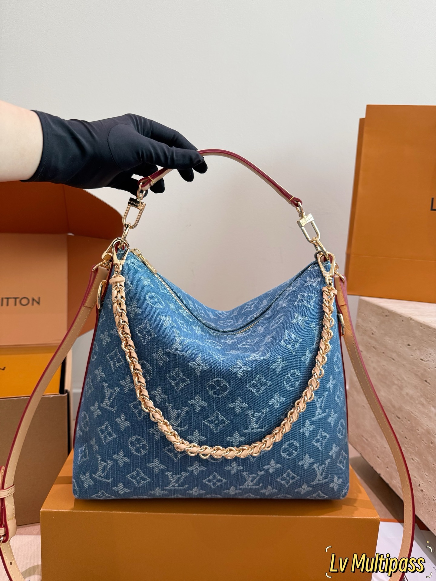 P248 Complete Package | Lv Multipass Denim Handbag | Lv Multipass Handbag Is Made Of Classic Monogram Denim Canvas, With Cow Leather Trim And Metal Chain, And The Casual Drape Design Is Super Stylish It Has A Large Capacity And Is Great For Commuting. Three Detachable Shoulder Straps, You Can Switch Between Hand-held, One-shoulder Or Cross-body Wear To Easily Cope With Various Occasions. There Are No Compartments Inside, So It Is Recommended To Use An Inner Bag To Improve Storage Efficiency. The Zipper Design Is Safer And Super Convenient For Daily Carrying Size 29 27