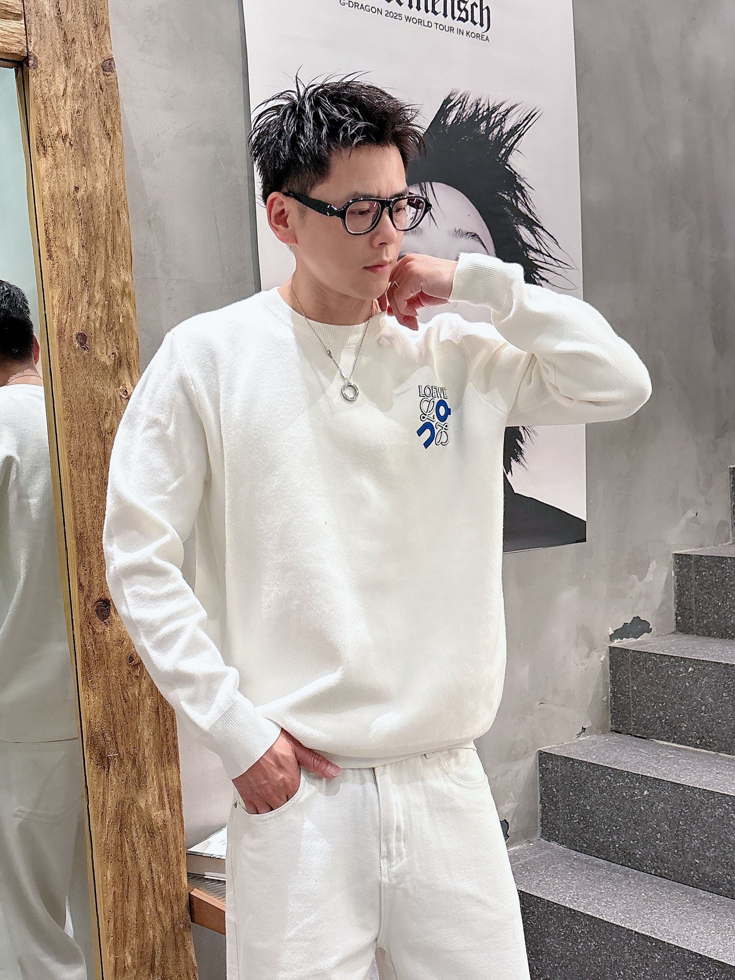 NO:550528,Loewe/Luo Yiwei 2025 autumn and winter new products are available, three standards are complete, round neck sweater, good products do not need to be introduced too much, look at the details, counter number M-XXXL /140 suggestions L,,loewe,loewe,sweaters,alexander wang19860909Loewe/罗意威 2025年秋冬新品上新 三标齐全 圆领毛衣 好货不用过多介绍 看细节 专柜码数M-XXXL /140建议L,,loewe,loewe,sweaters,alexander wang,Men's clothing