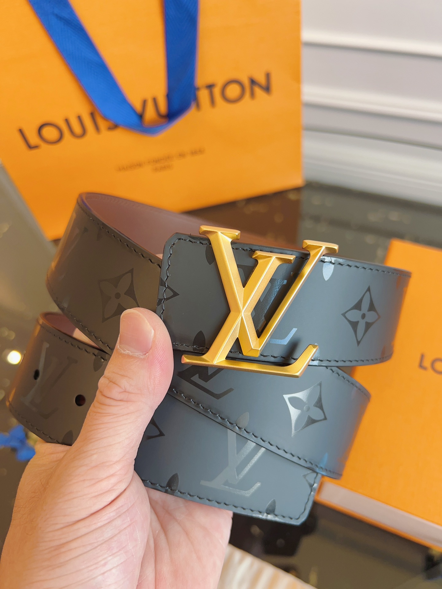 LV.路易威登全套包装原版品质代工厂货品40mm宽度正品一体铸造五金钢扣原厂皮料双面原厂定制面料区别市场