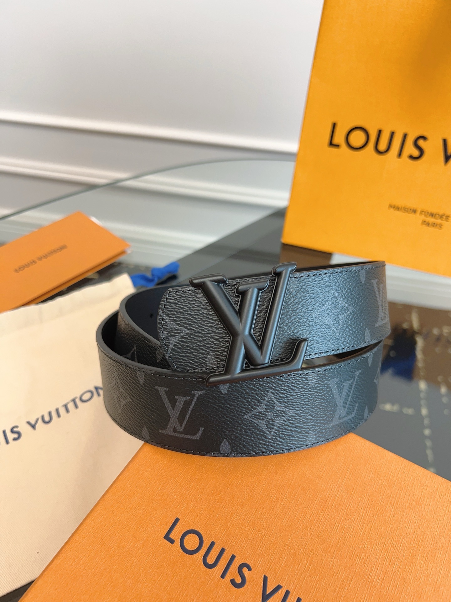 上新～🤩驴家法国🇫🇷原厂皮料尺寸4.0cm五金进口炉内五...