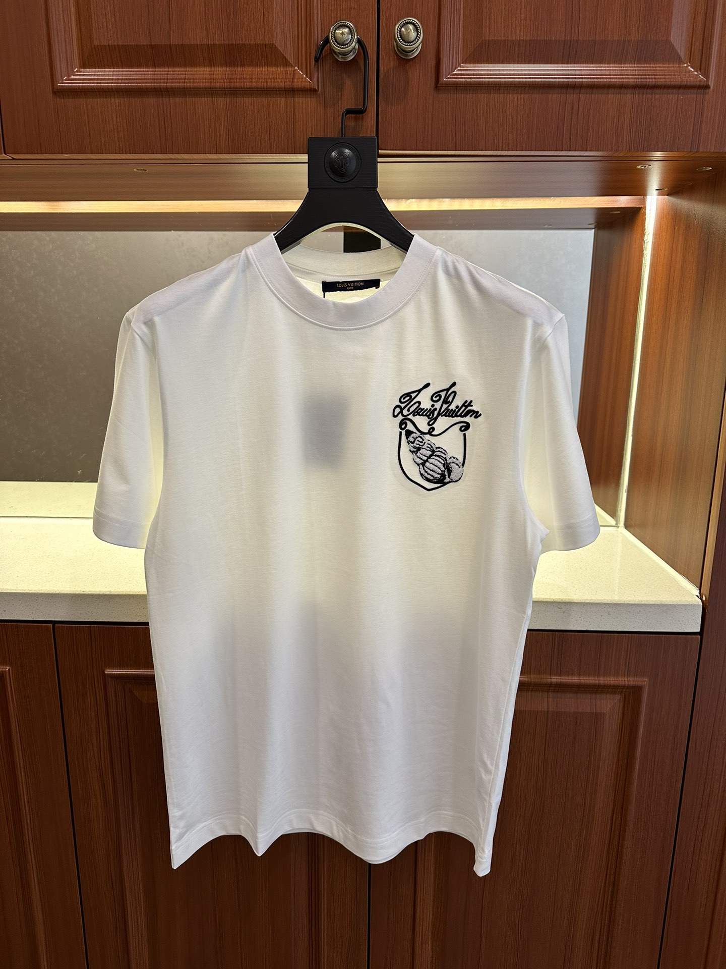 Where can I buy the best quality
 Louis Vuitton Clothing T-Shirt Black White Embroidery Cotton Spring/Summer Collection Fashion Short Sleeve