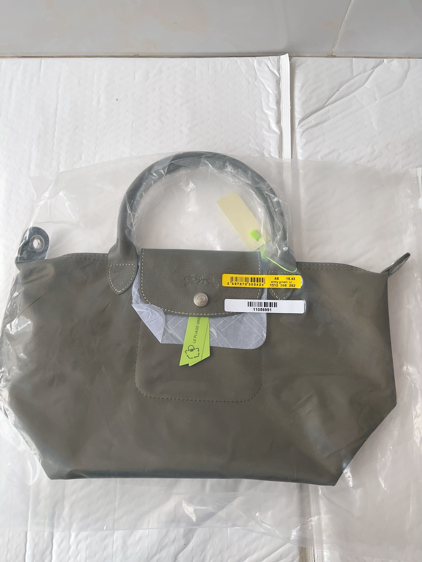 Longchamp ～珑骧尼龙加厚款橄榄绿，三个型号中号1515，小号1512，迷你号1500