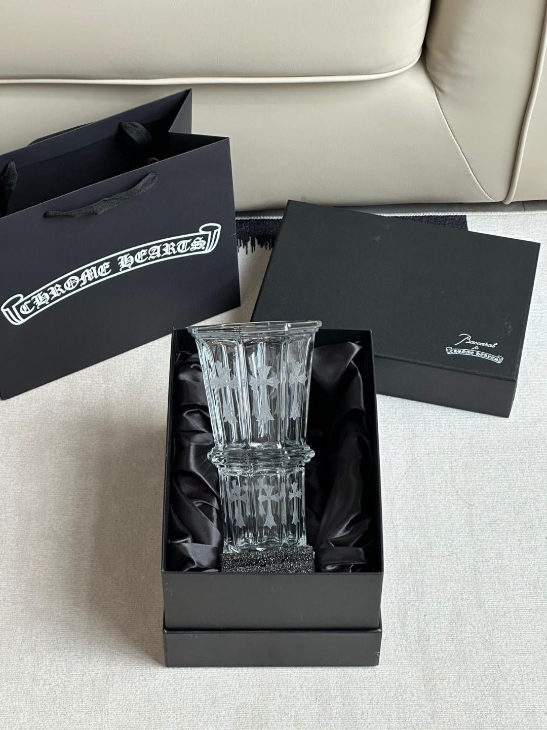 克罗心 Chromehearts&Baccarat联名花瓶 9