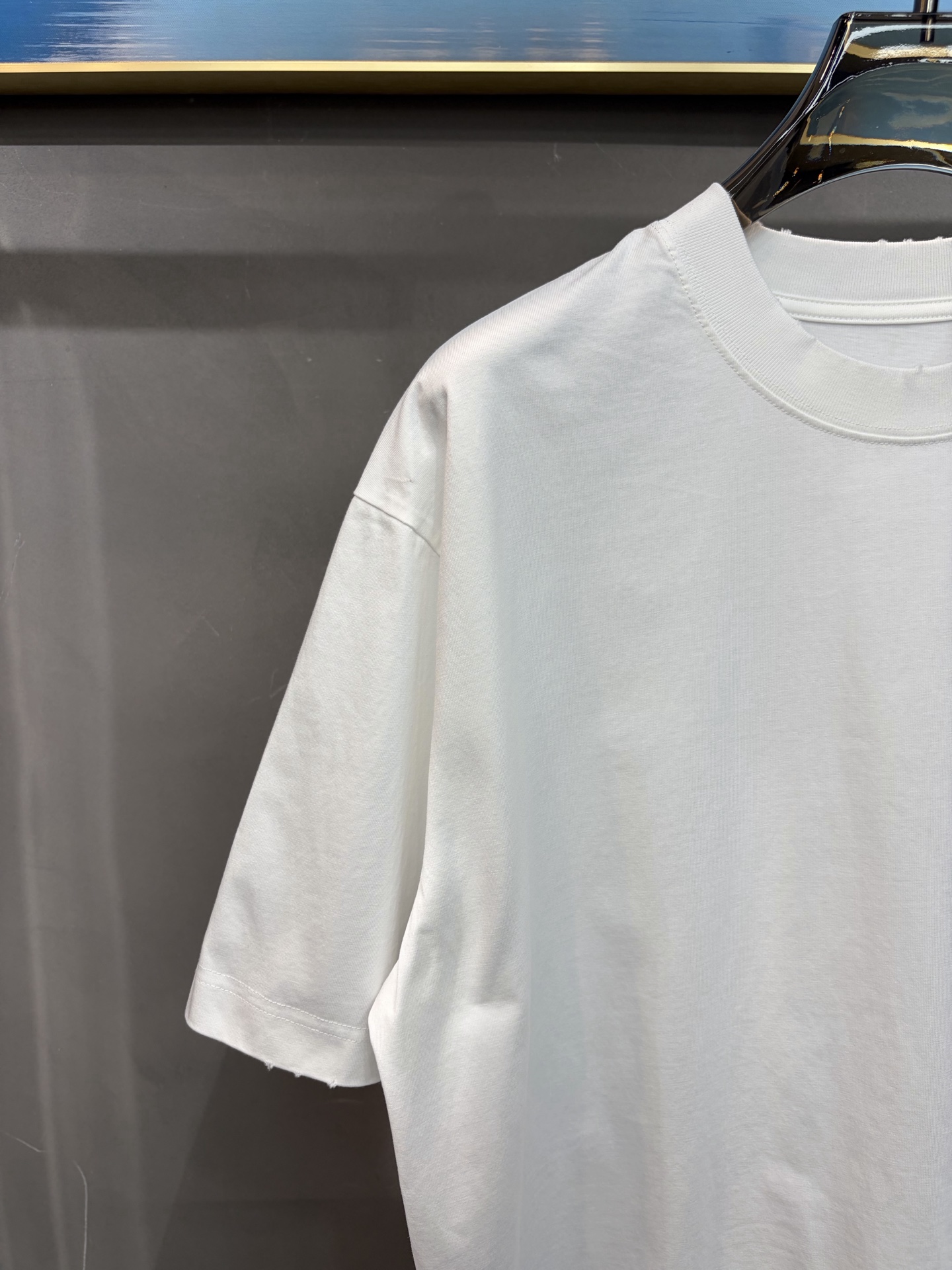 Женская футболка с круглым вырезом и принтом Balenciaga