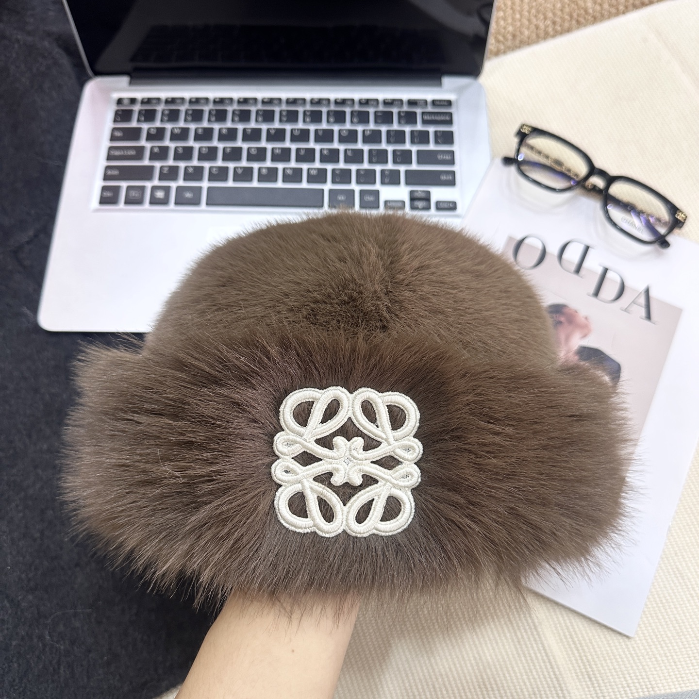 Loewe新款保暖雪帽南方小土豆不能没有的一顶帽子 为假期勇闯东北的满级装备😎😎亲肤毛绒好软好Nua 🛒