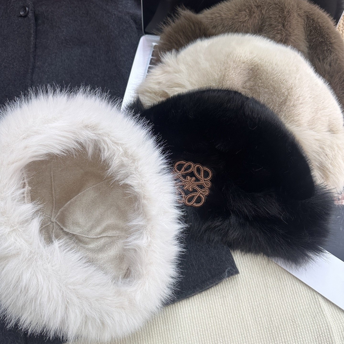 Loewe新款保暖雪帽南方小土豆不能没有的一顶帽子 为假期勇闯东北的满级装备😎😎亲肤毛绒好软好Nua 🛒