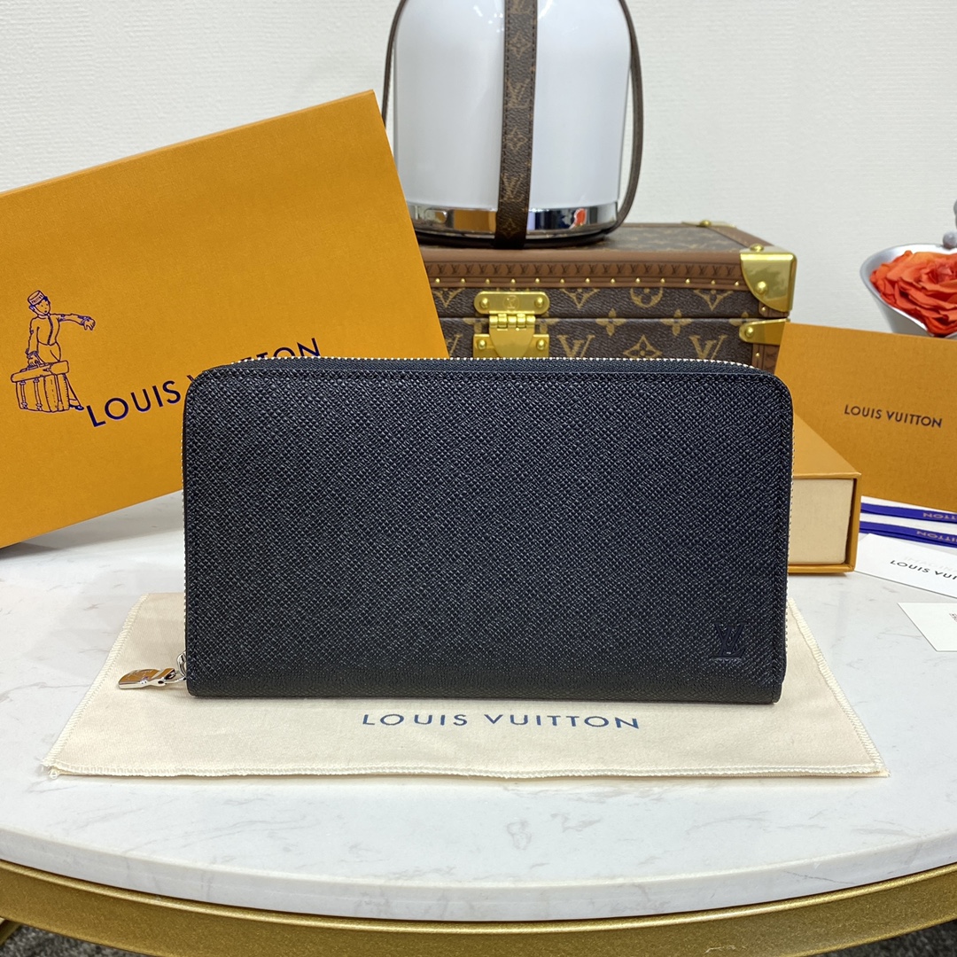 Louis Vuitton Carteira Taiga Tecido M30056