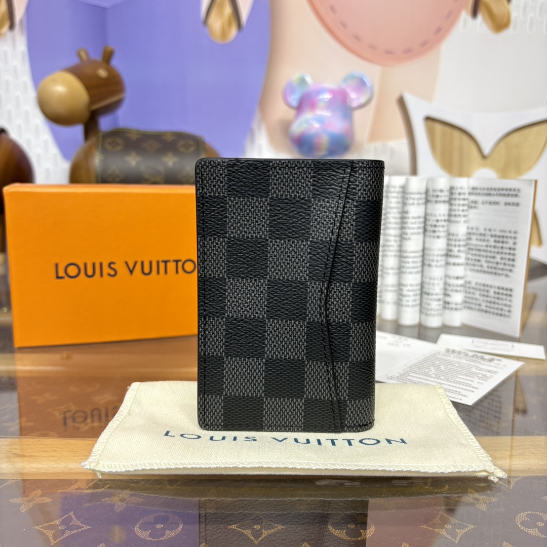 [Louis Vuitton Wallets]N00092 Haig with blue This wallet is made of MonogramSu