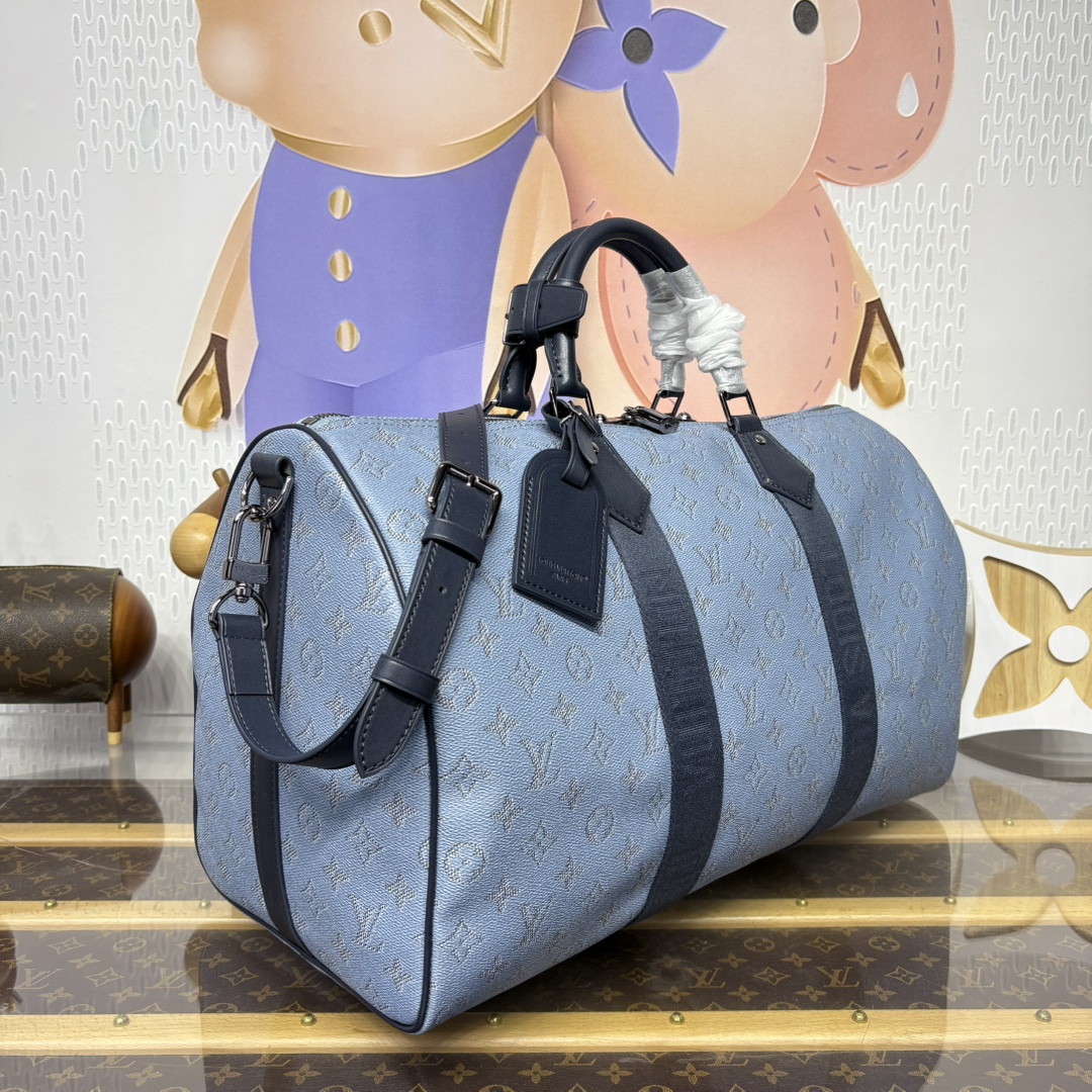 [Backpacks]Conveying the style of cruise travel in a gorgeous style Restraint