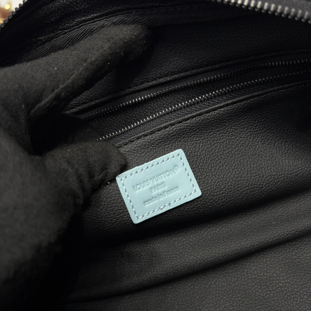 Louis Vuitton Dopp Kit M14885 Ice Blue Taurillon Monogram Leather Travel Pouch 8 i1746531492 4865 3