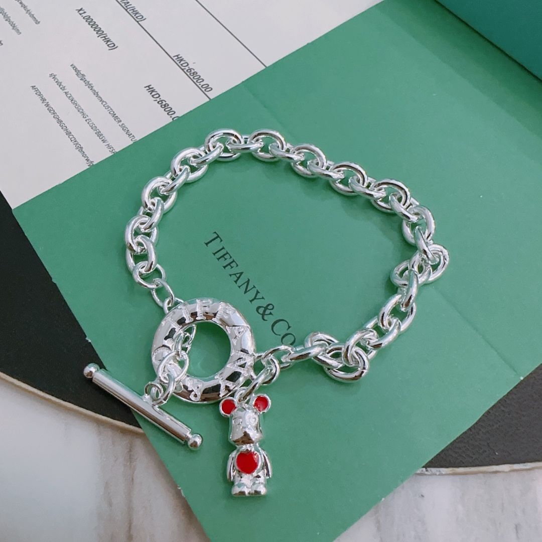NO:880485,Tiffany TIFFNY&CO. Counter Seiko Silver Version Bracelet Same Style as Stars Retro Old Style Original Re-Engraved Purely Handmade ~ Genuine Open Mold Trendy Fashion Must-Have Can Be Weared by Men and Women Same Style for Couples Rock and Punk Silver Style Trendy and Versatile Same Style as Official Website, Boutique Jewelry, Tiffany, Bracelet19860909蒂芙尼 TIFFNY&CO. 专柜精工银版本手链明星同款 复古做旧风 原版复刻 纯手工打造 ～正品开模潮流时尚必备 男女均可佩戴 情侣款同款 摇滚朋克银风格 潮流百搭 官网同款,饰品精品,tiffany,bracelet,Jewelry