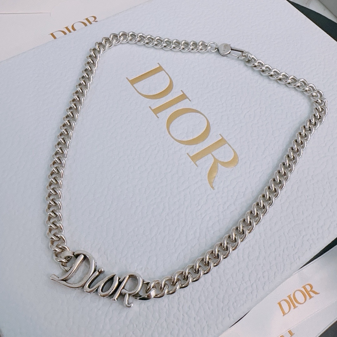 Dior luxury necklace 7