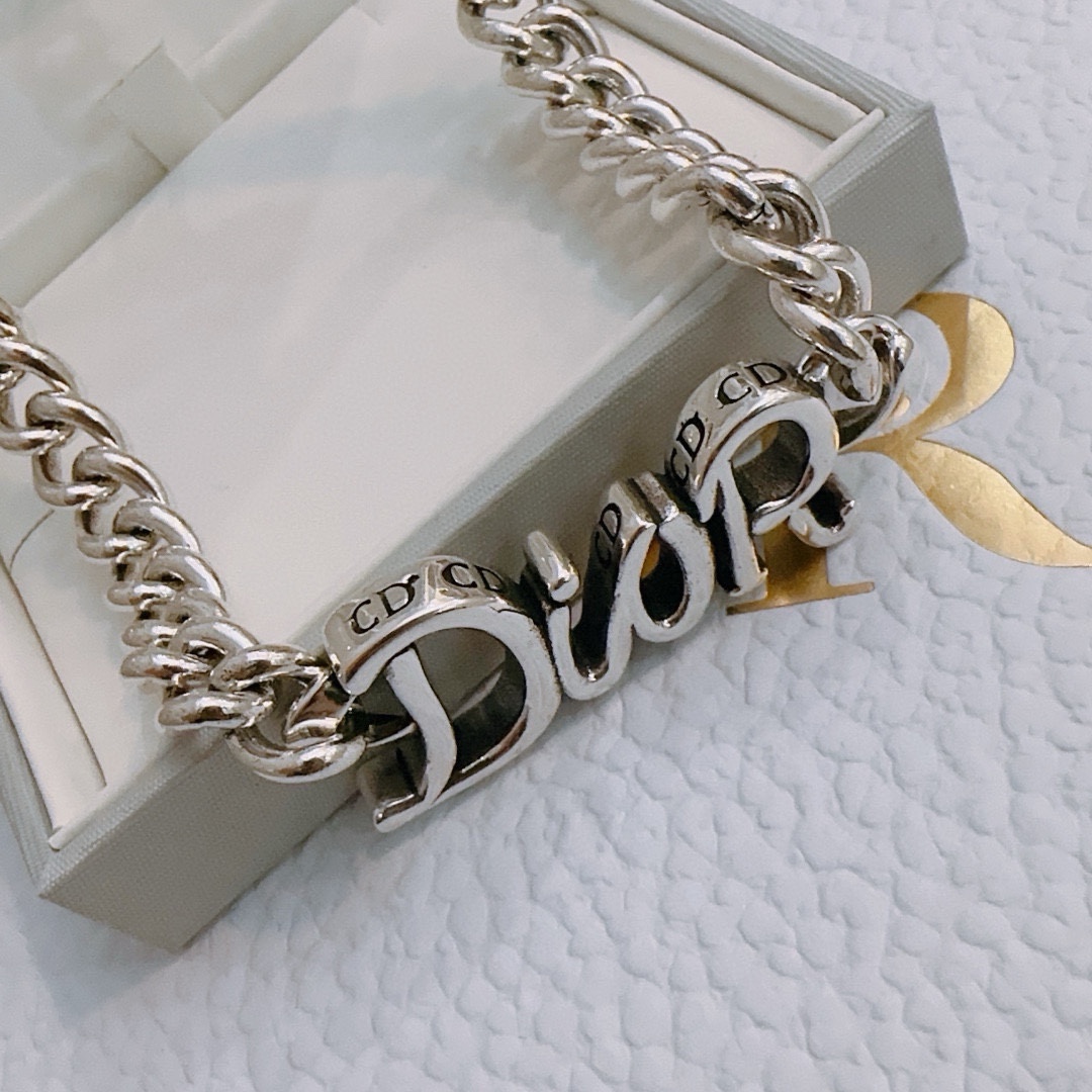 Dior luxury necklace 5