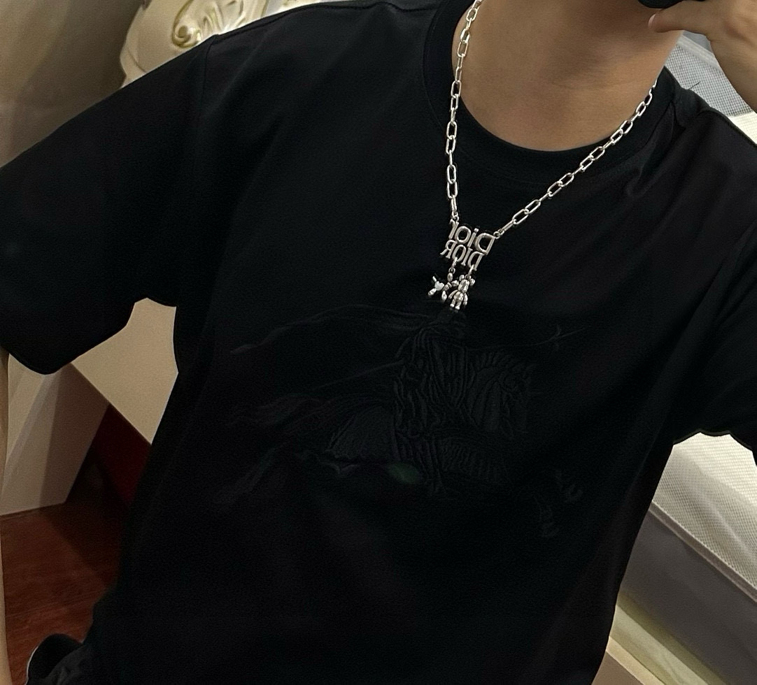    DIOR🔥新款 迪奥项链🇷🇼原单货🇷🇼专柜新款开模复古潮流时尚必备 男女均可佩戴 情侣款同款 摇滚