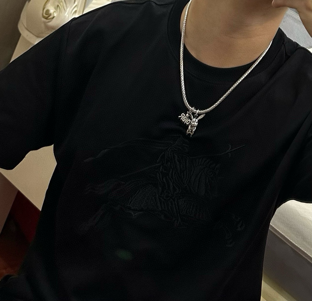    DIOR🔥新款 迪奥项链🇷🇼原单货🇷🇼专柜新款开模复古潮流时尚必备 男女均可佩戴 情侣款同款 摇滚