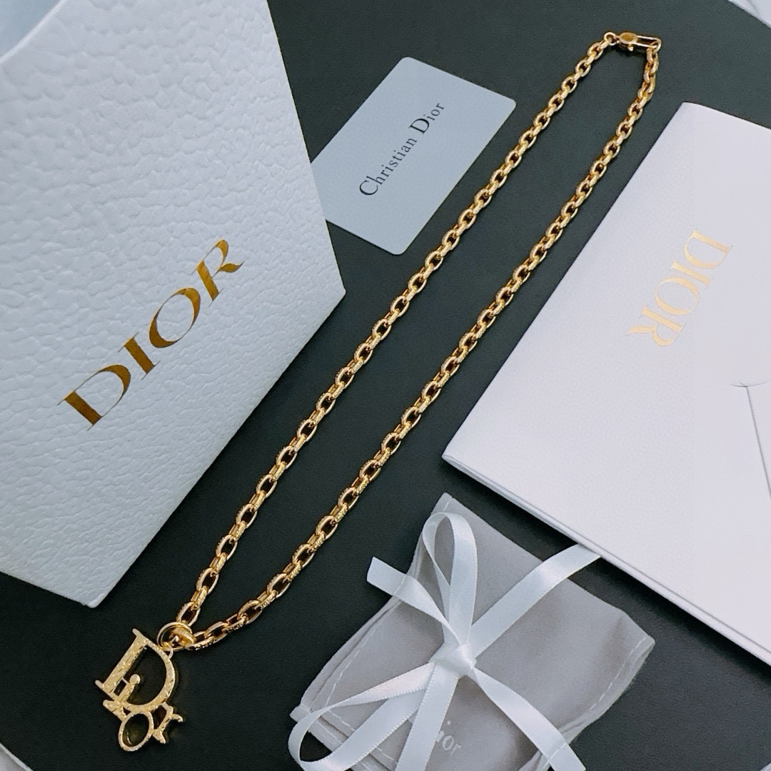    DIOR🔥新款 迪奥项链🇷🇼原单货🇷🇼专柜新款开模复古潮流时尚必备 男女均可佩戴 情侣款同款 摇滚