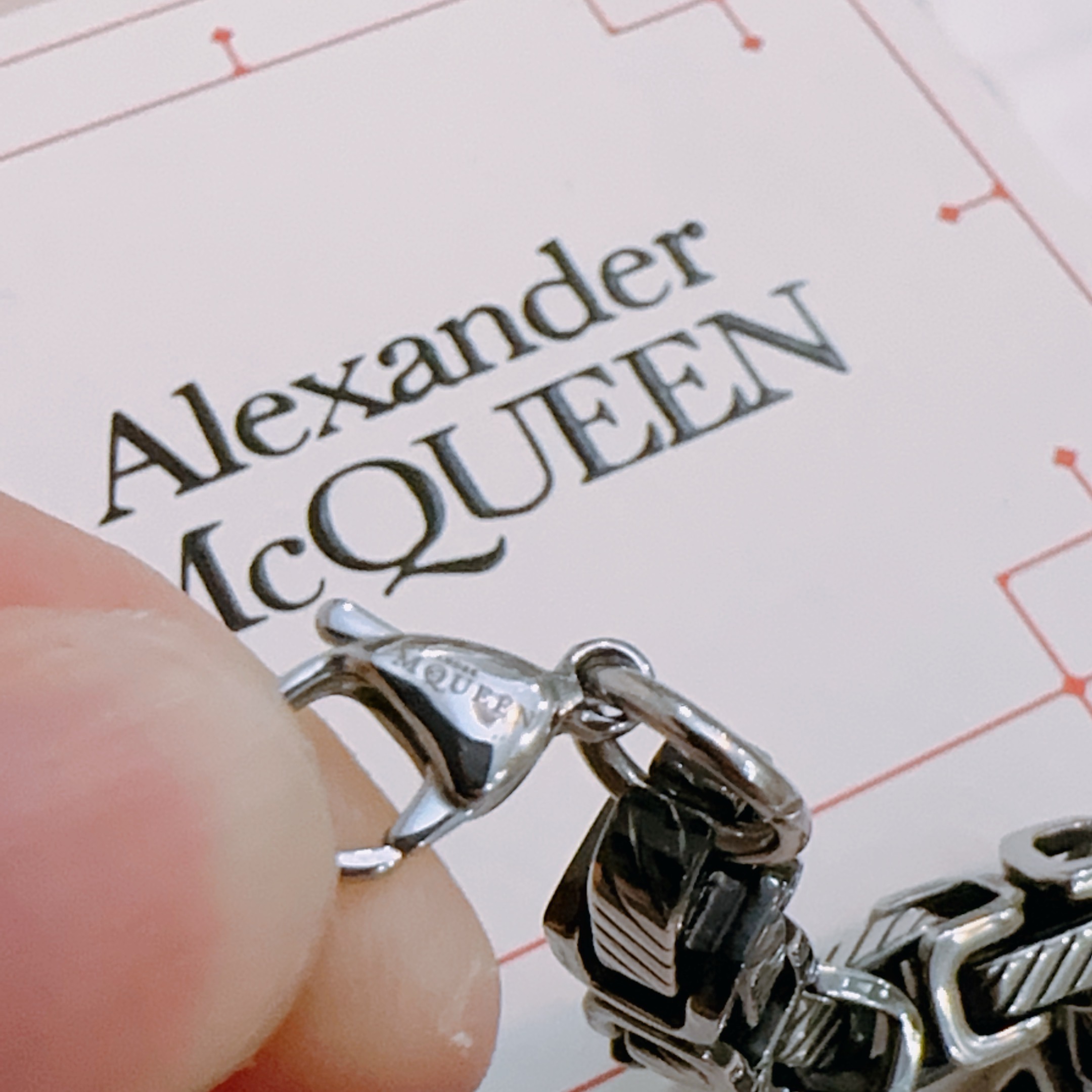   原单货新款Alexander McQueen 亚历山大 麦昆 手链  专柜一致原版定制  骨子里那种