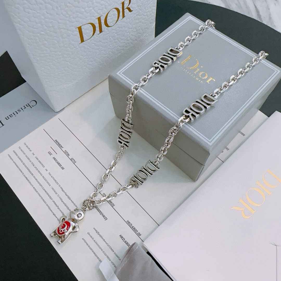    DIOR🔥新款 迪奥项链🇷🇼原单货🇷🇼专柜新款开模复古潮流时尚必备 男女均可佩戴 情侣款同款 摇滚