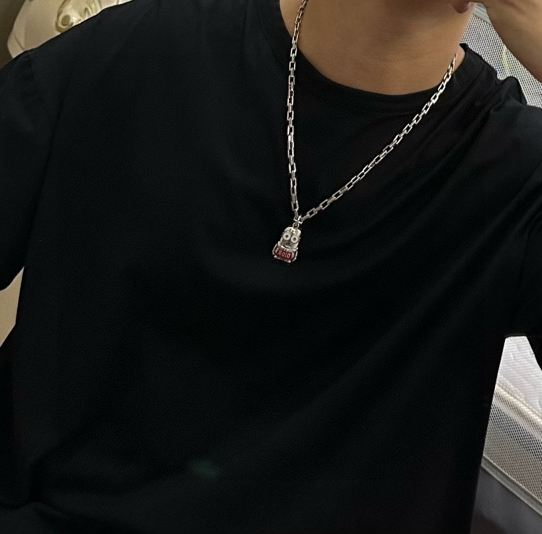    DIOR🔥新款 迪奥项链🇷🇼原单货🇷🇼专柜新款开模复古潮流时尚必备 男女均可佩戴 情侣款同款 摇滚
