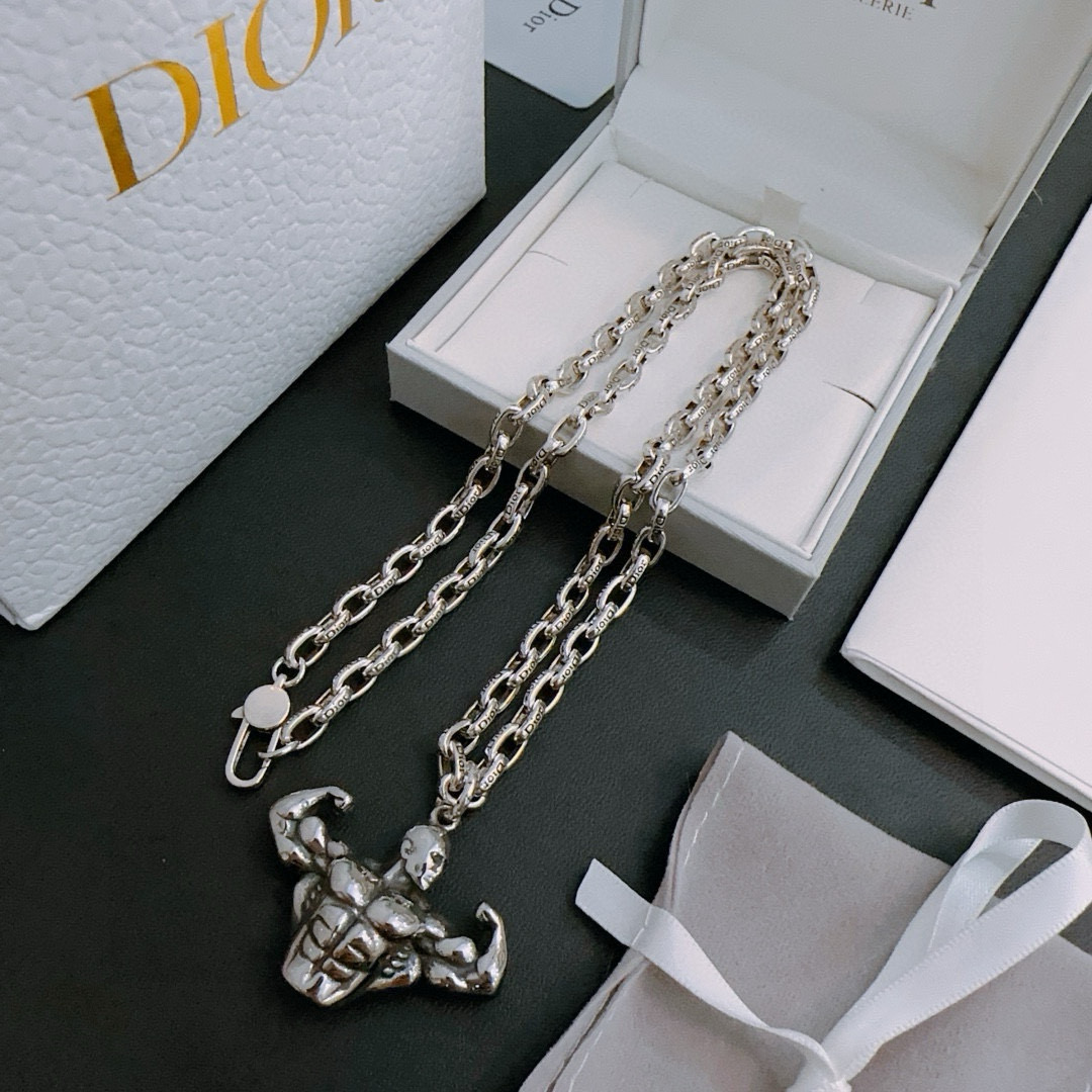    DIOR🔥新款 迪奥项链🇷🇼原单货🇷🇼专柜新款开模复古潮流时尚必备 男女均可佩戴 情侣款同款 摇滚