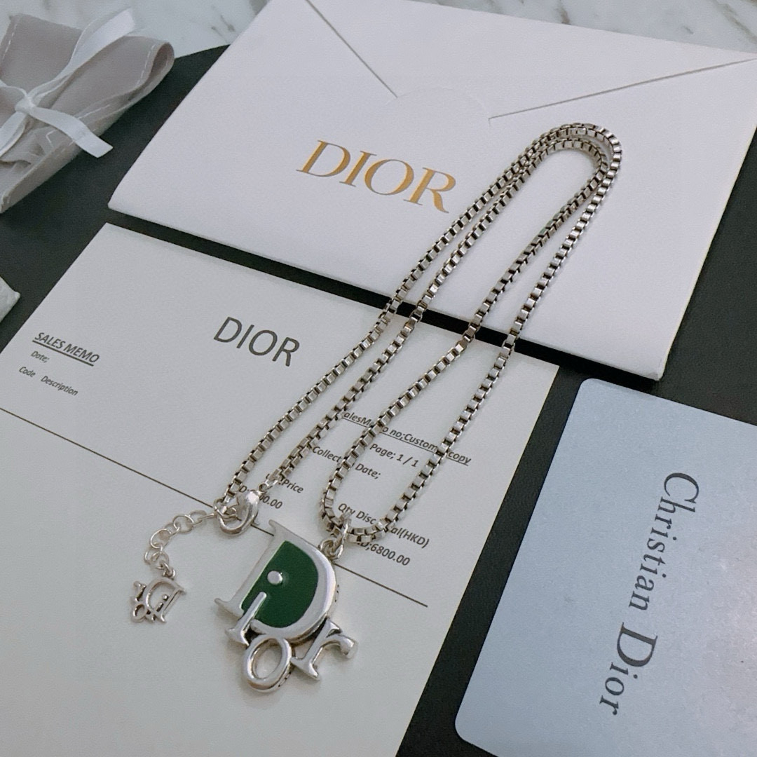    DIOR🔥新款 迪奥项链🇷🇼原单货🇷🇼专柜新款开模复古潮流时尚必备 男女均可佩戴 情侣款同款 摇滚