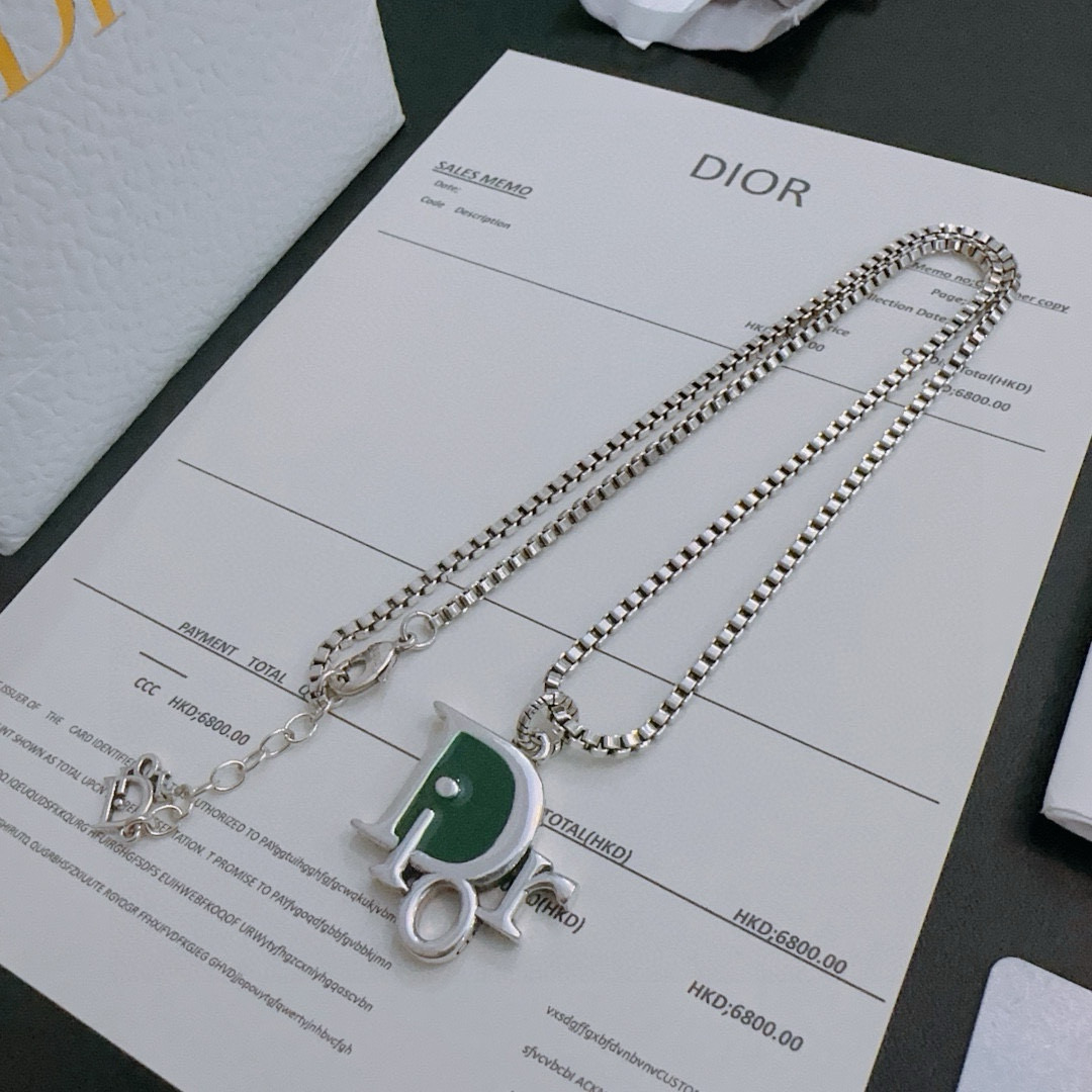    DIOR🔥新款 迪奥项链🇷🇼原单货🇷🇼专柜新款开模复古潮流时尚必备 男女均可佩戴 情侣款同款 摇滚
