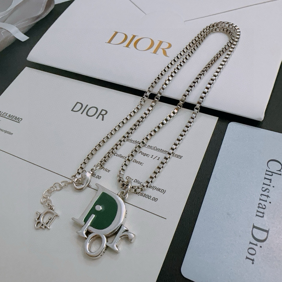    DIOR🔥新款 迪奥项链🇷🇼原单货🇷🇼专柜新款开模复古潮流时尚必备 男女均可佩戴 情侣款同款 摇滚