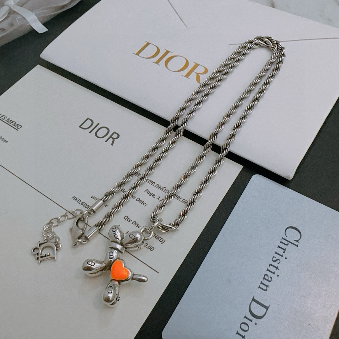    DIOR🔥新款 迪奥项链🇷🇼原单货🇷🇼专柜新款开模复古潮流时尚必备 男女均可佩戴 情侣款同款 摇滚