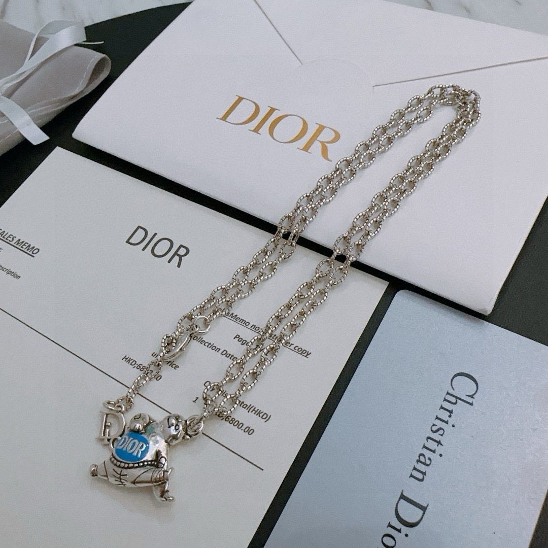    DIOR🔥新款 迪奥项链🇷🇼原单货🇷🇼专柜新款开模复古潮流时尚必备 男女均可佩戴 情侣款同款 摇滚