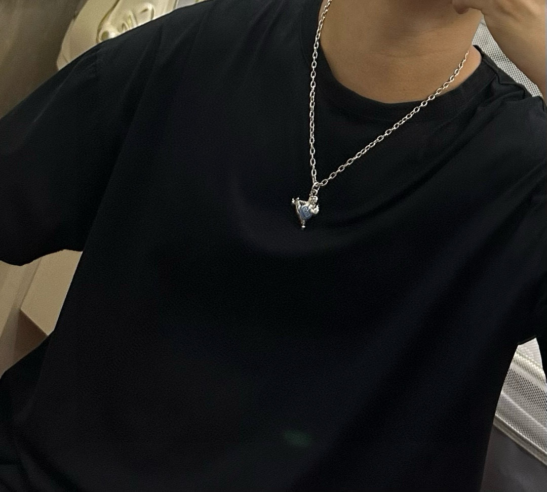    DIOR🔥新款 迪奥项链🇷🇼原单货🇷🇼专柜新款开模复古潮流时尚必备 男女均可佩戴 情侣款同款 摇滚