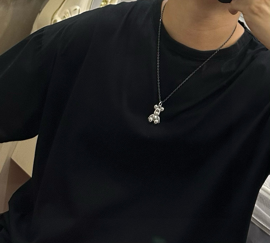    DIOR🔥新款 迪奥项链🇷🇼原单货🇷🇼专柜新款开模复古潮流时尚必备 男女均可佩戴 情侣款同款 摇滚