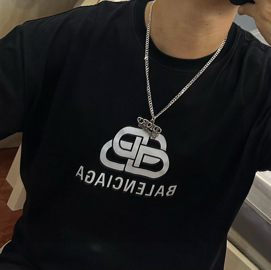    DIOR🔥新款 迪奥项链🇷🇼原单货🇷🇼专柜新款开模复古潮流时尚必备 男女均可佩戴 情侣款同款 摇滚