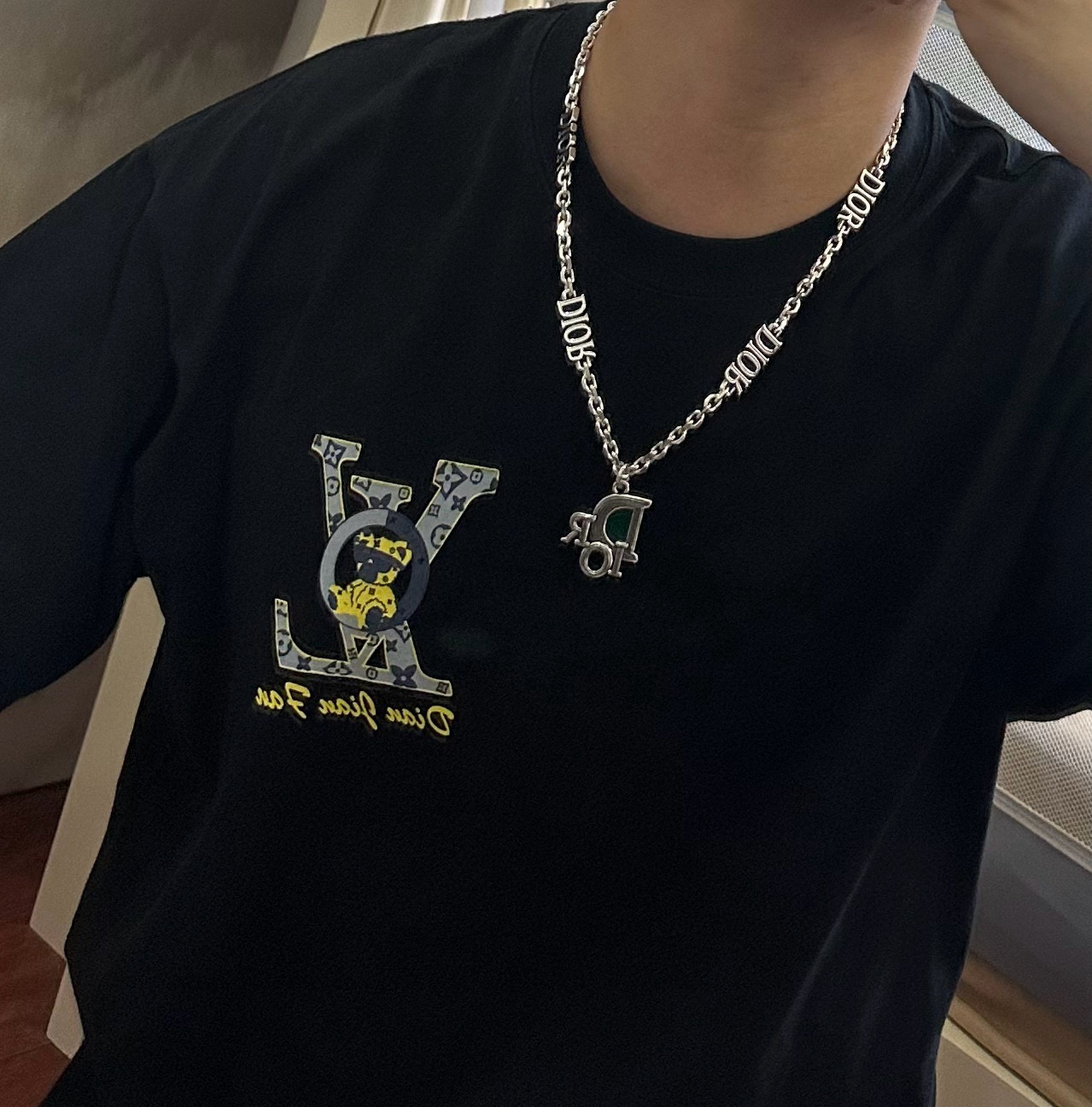    DIOR🔥新款 迪奥项链🇷🇼原单货🇷🇼专柜新款开模复古潮流时尚必备 男女均可佩戴 情侣款同款 摇滚