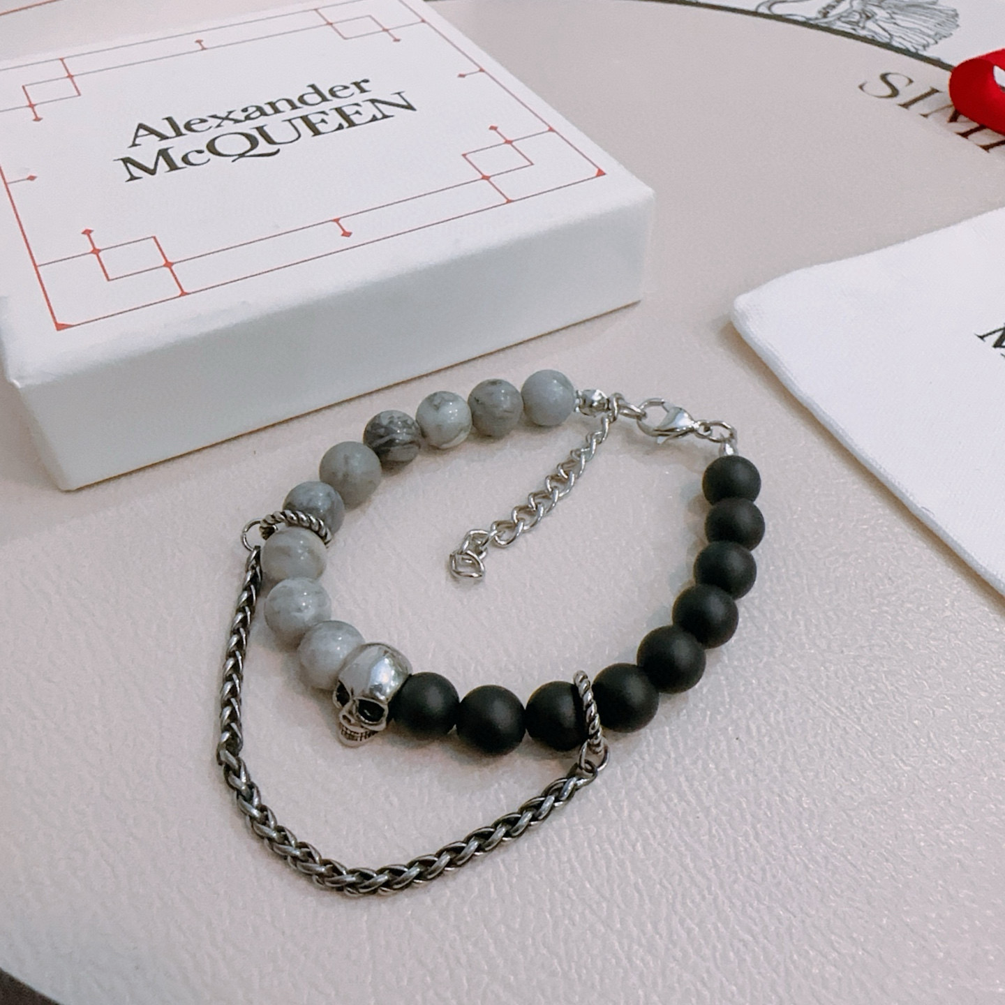   新款Alexander McQueen 亚历山大 麦昆 手链  专柜一致原版定制  骨子里那种叛逆浮