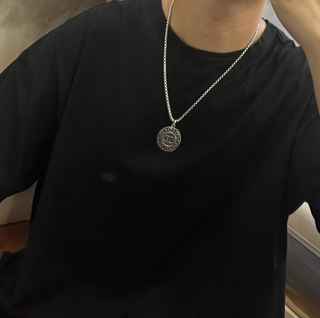    DIOR🔥新款 迪奥项链🇷🇼原单货🇷🇼专柜新款开模复古潮流时尚必备 男女均可佩戴 情侣款同款 摇滚