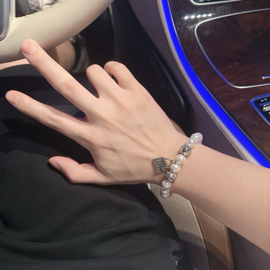   专柜精工版本 DIOR迪奥 多元素珍珠玛瑙泰银风格手链 权志龙明星同款 复古做旧风 原版复刻 纯手工