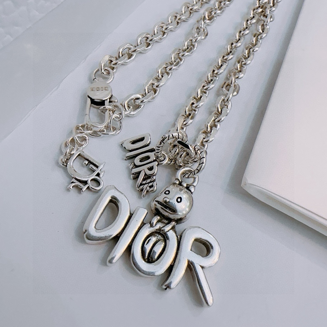    DIOR🔥新款 迪奥项链🇷🇼原单货🇷🇼专柜新款开模复古潮流时尚必备 男女均可佩戴 情侣款同款 摇滚