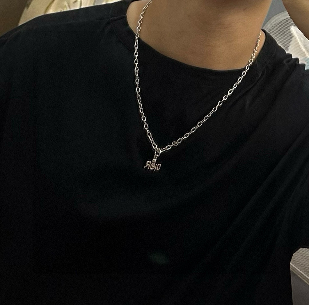    DIOR🔥新款 迪奥项链🇷🇼原单货🇷🇼专柜新款开模复古潮流时尚必备 男女均可佩戴 情侣款同款 摇滚