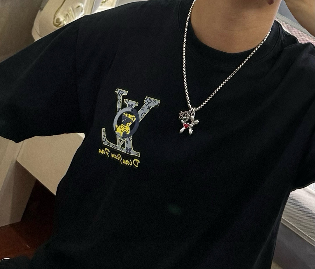    DIOR🔥新款 迪奥项链🇷🇼原单货🇷🇼专柜新款开模复古潮流时尚必备 男女均可佩戴 情侣款同款 摇滚
