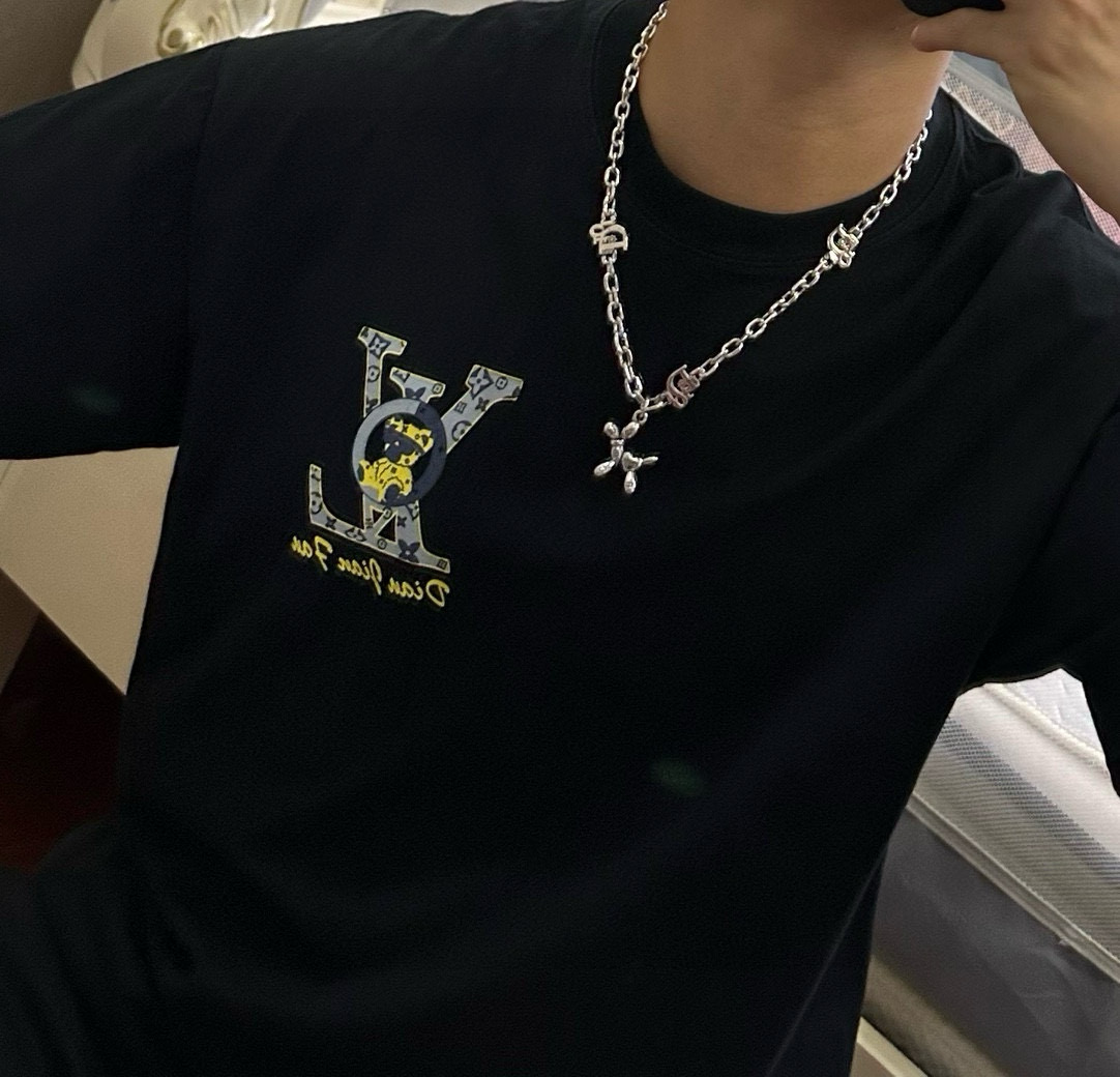    DIOR🔥新款 迪奥项链🇷🇼原单货🇷🇼专柜新款开模复古潮流时尚必备 男女均可佩戴 情侣款同款 摇滚