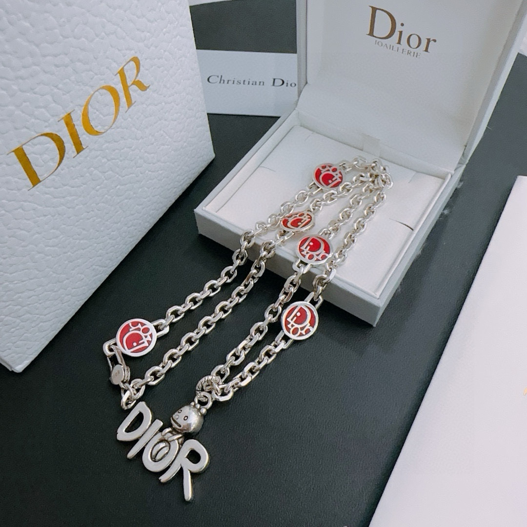    DIOR🔥新款 迪奥项链🇷🇼原单货🇷🇼专柜新款开模复古潮流时尚必备 男女均可佩戴 情侣款同款 摇滚