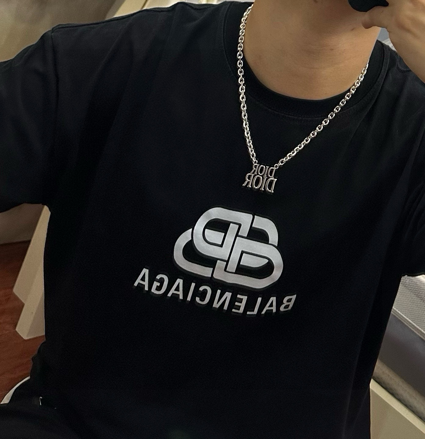    DIOR🔥新款 迪奥项链🇷🇼原单货🇷🇼专柜新款开模复古潮流时尚必备 男女均可佩戴 情侣款同款 摇滚