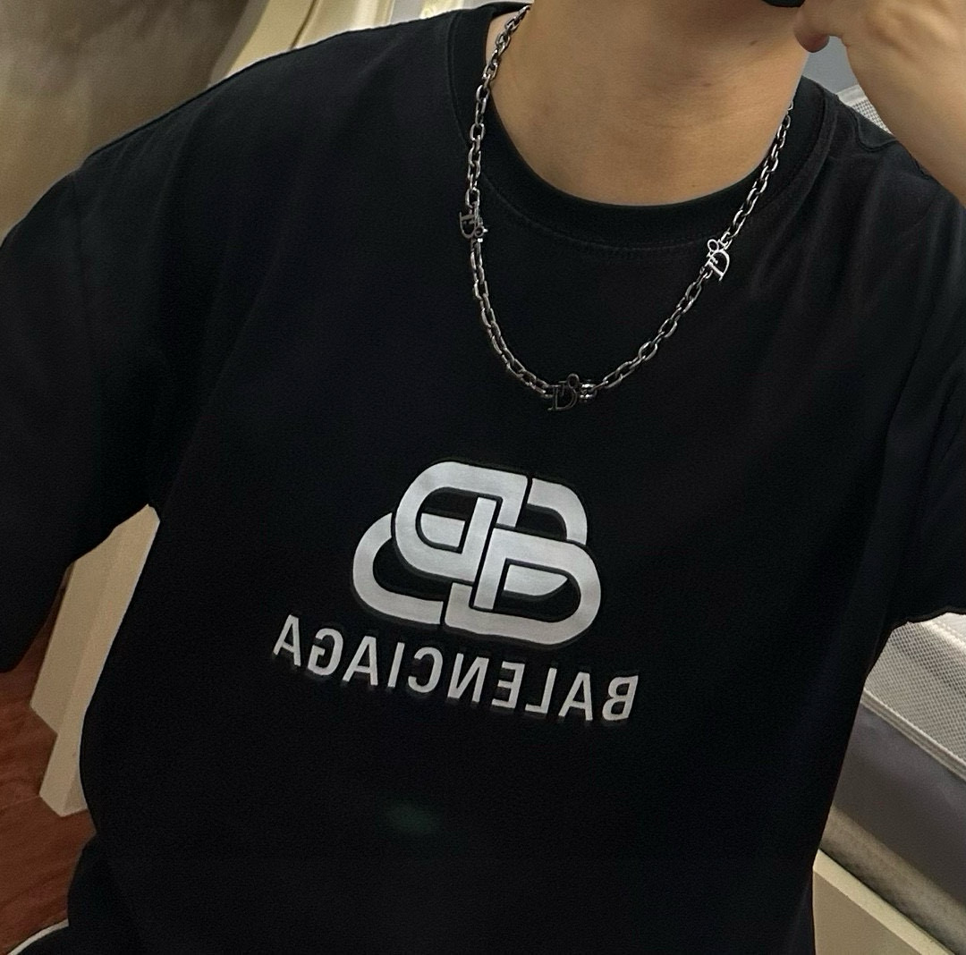     DIOR🔥新款 迪奥项链🇷🇼原单货🇷🇼专柜新款开模复古潮流时尚必备 男女均可佩戴 情侣款同款 摇
