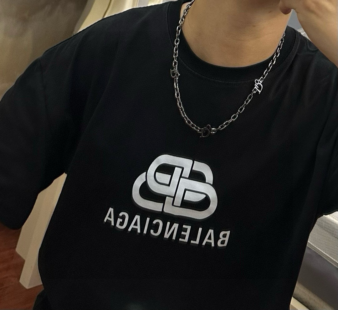     DIOR🔥新款 迪奥项链🇷🇼原单货🇷🇼专柜新款开模复古潮流时尚必备 男女均可佩戴 情侣款同款 摇
